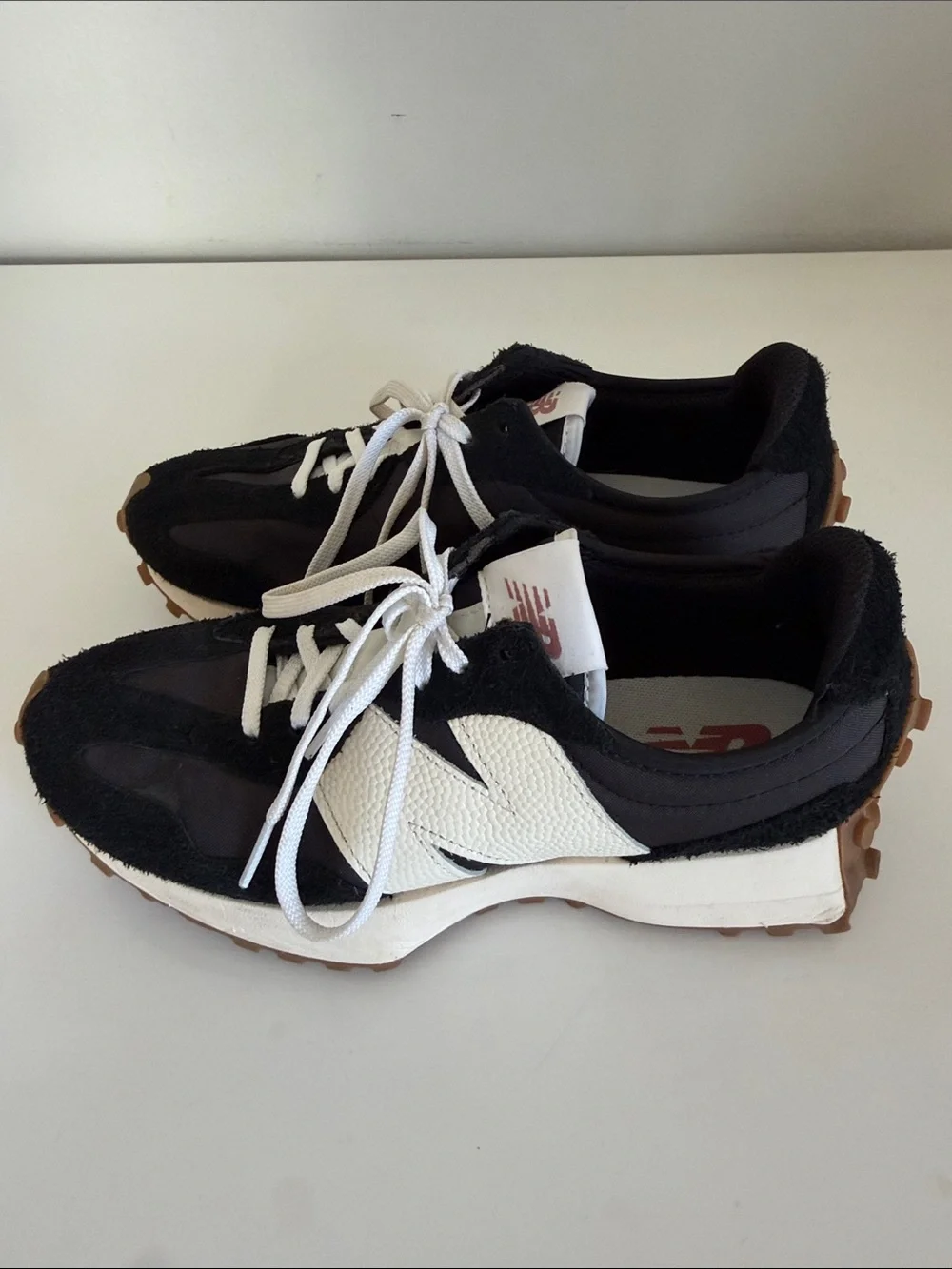 New Balance 327 Sneaker